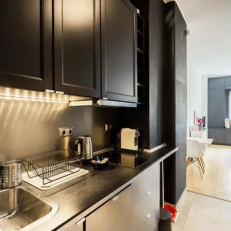 Bright Studio With Parliament View, Free Parking
