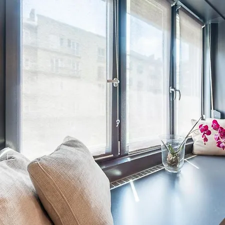 Bright Studio With Parliament View, Free Parking Budapest