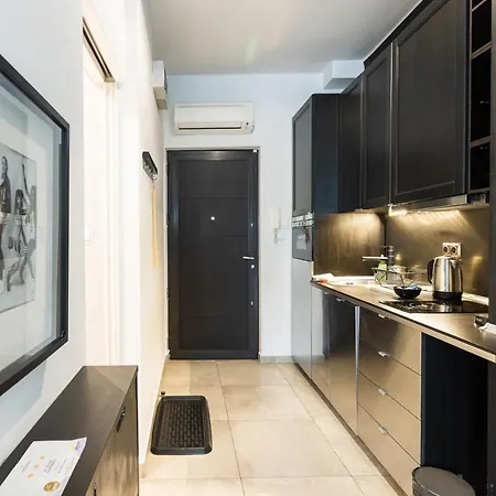 Apartment Bright Studio With Parliament View, Free Parking Budapest