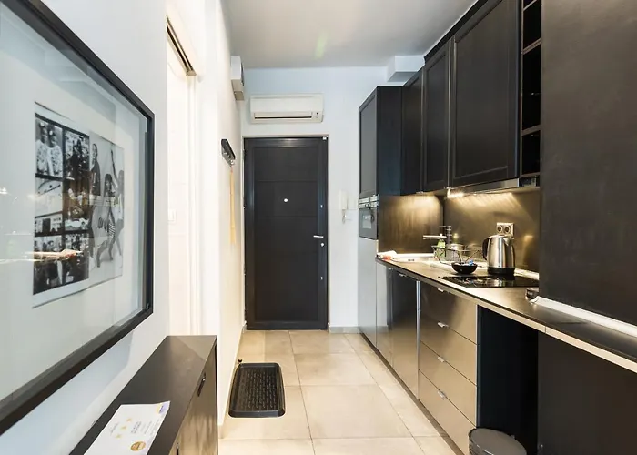Appartamento Bright With Parliament View, Free Public Parking Nearby Budapest