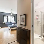 Apartamento Bright With Parliament View, Free Public Parking Nearby *